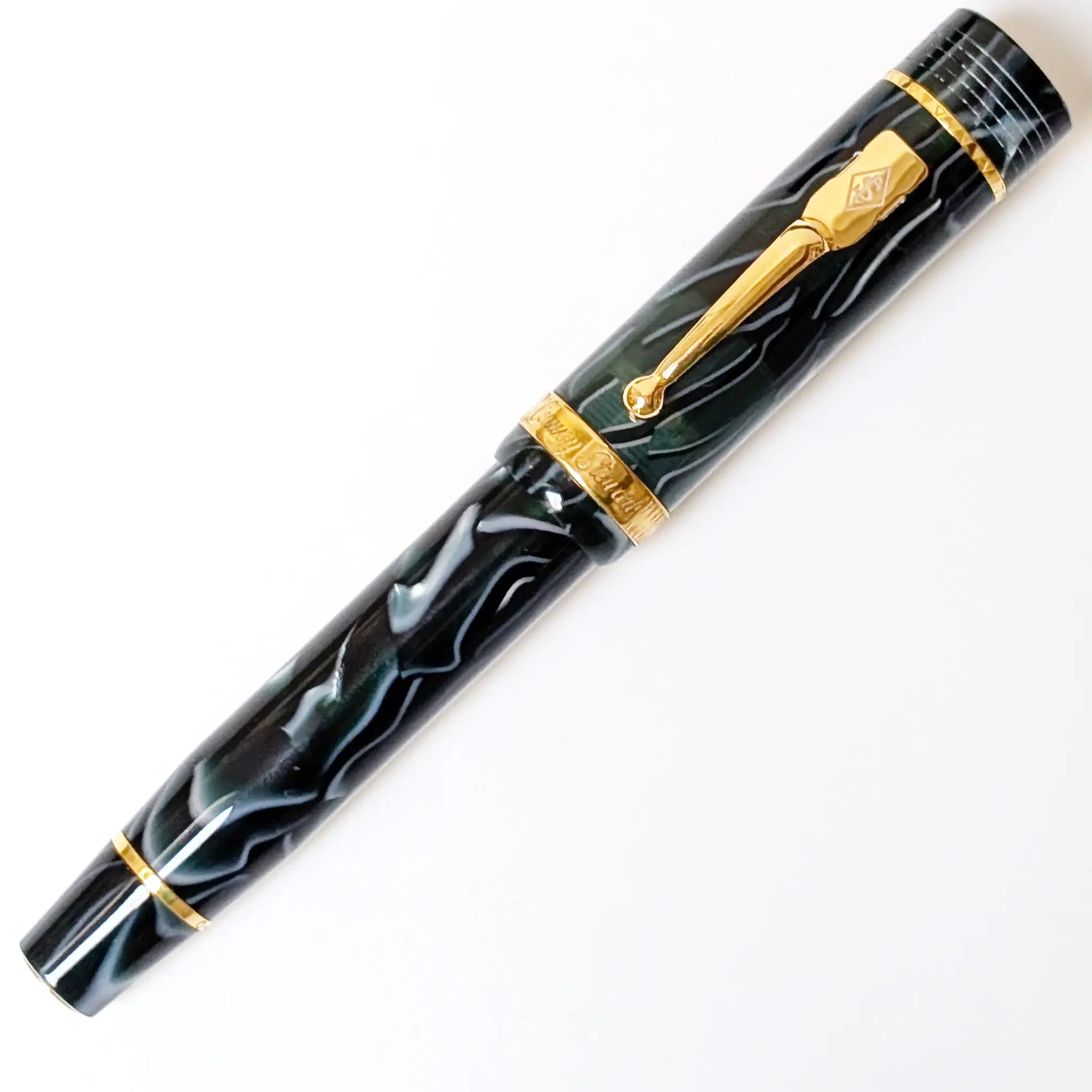 Conway Stewart Oversized Churchill green lagoon fountain pen - PL