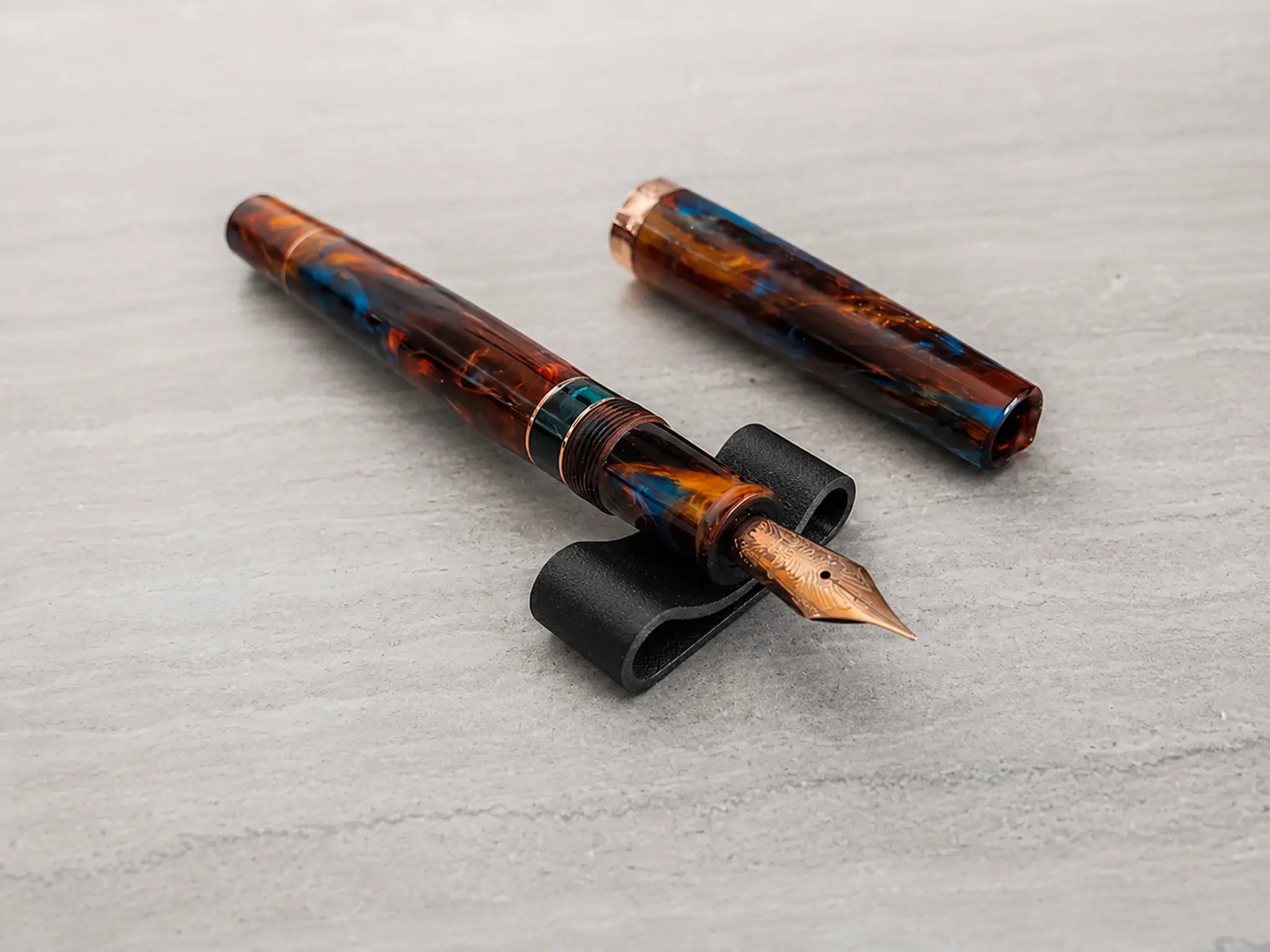 Writer’s Case: Fountain pen accessory kit