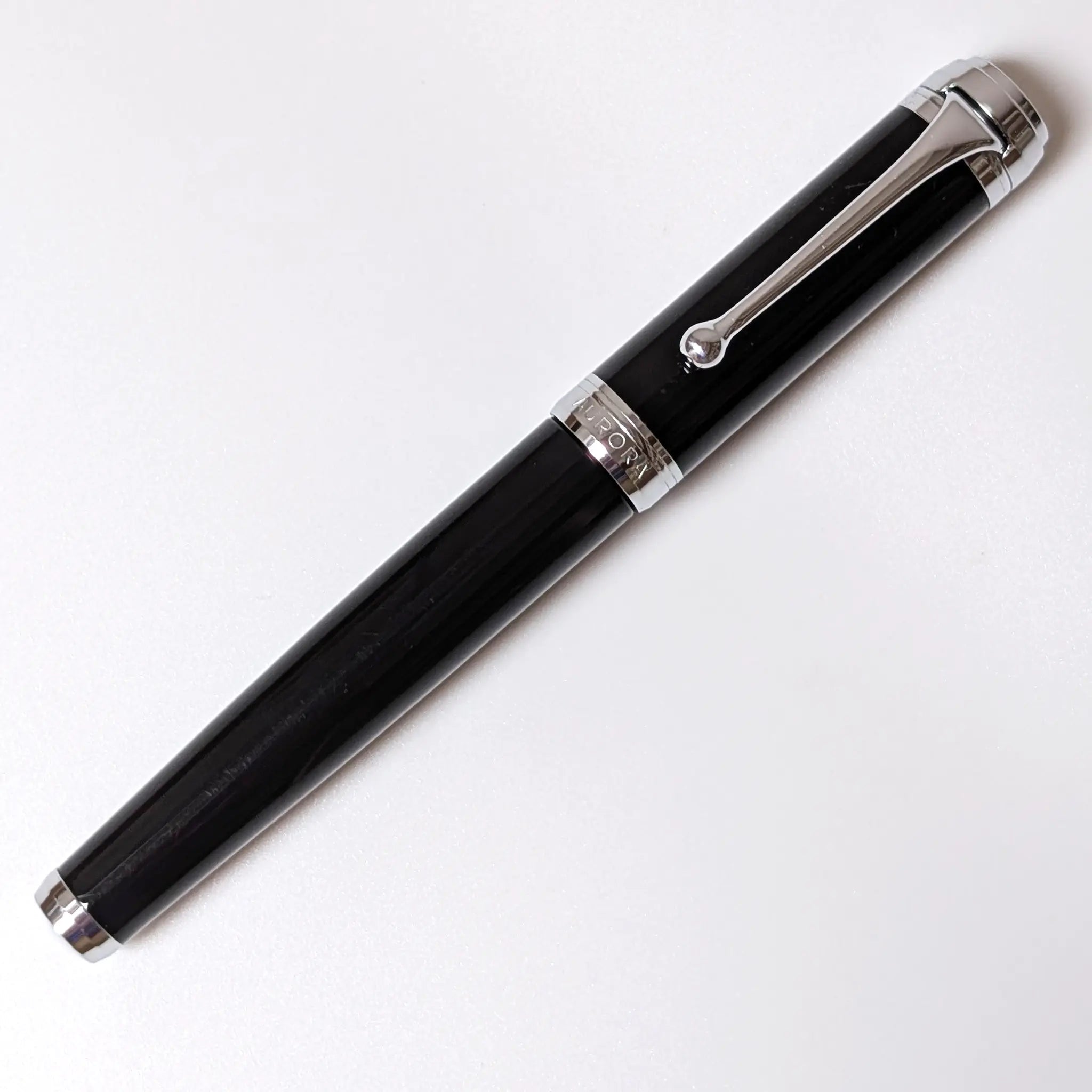 Aurora Talentum Black fountain pen - Fontoplumo