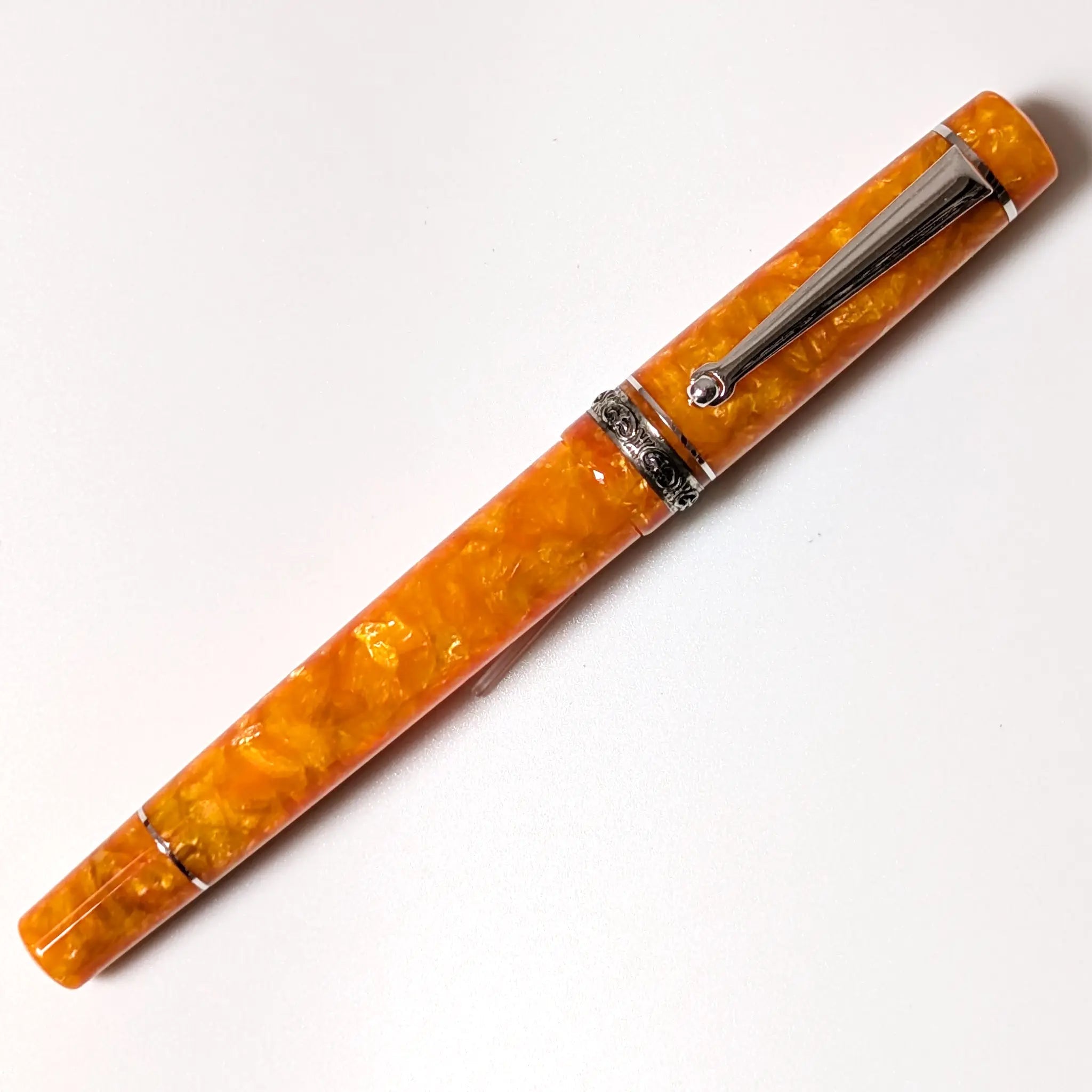 Delta Dolce Vita slim orange fountain pen - Fontoplumo