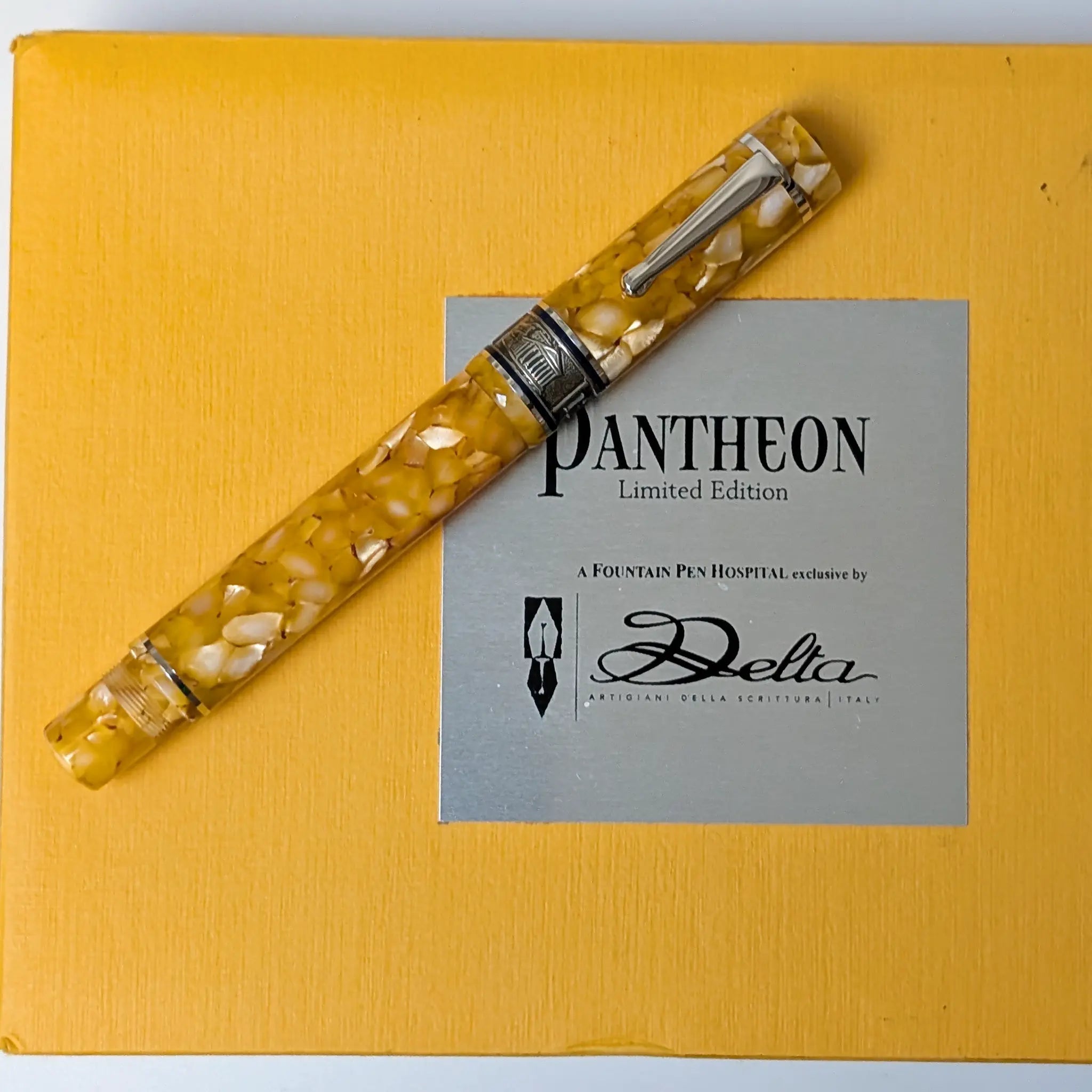 Delta Pantheon fountain pen limited edition - PL - Fontoplumo