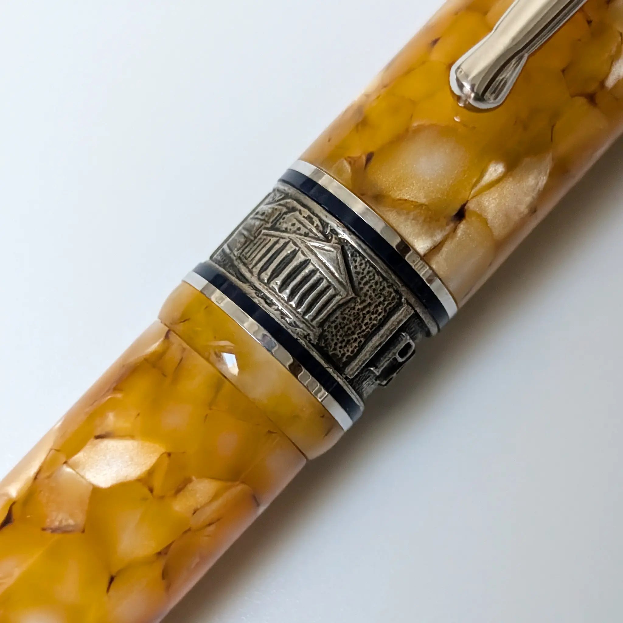 Delta Pantheon fountain pen limited edition - PL - Fontoplumo