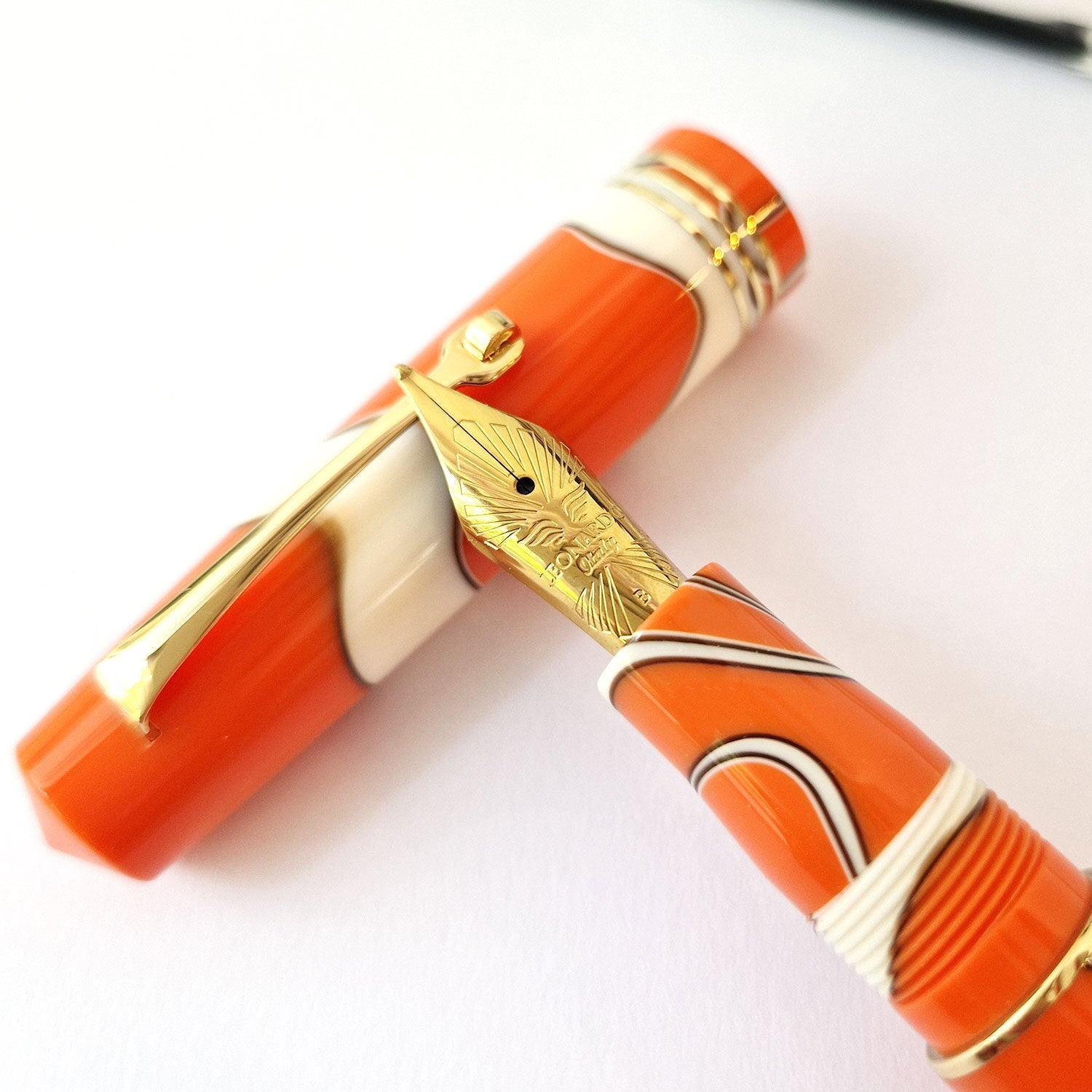 Leonardo Momento Zero Imagination gold trim - Fontoplumo