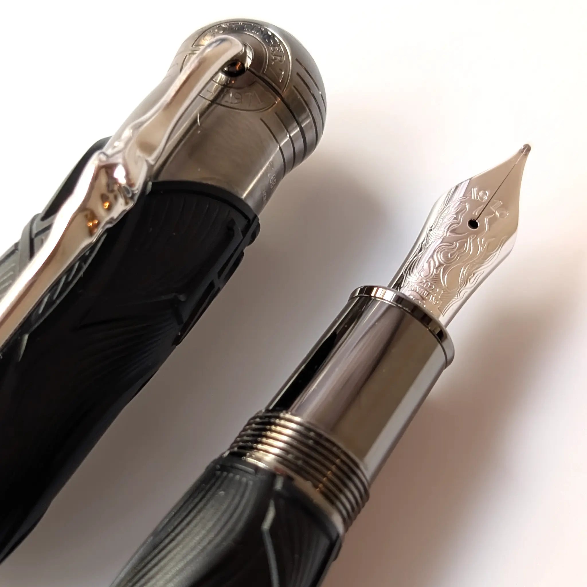 Montblanc Writers Edition 2022 Brothers Grimm fountain pen - Fontoplumo