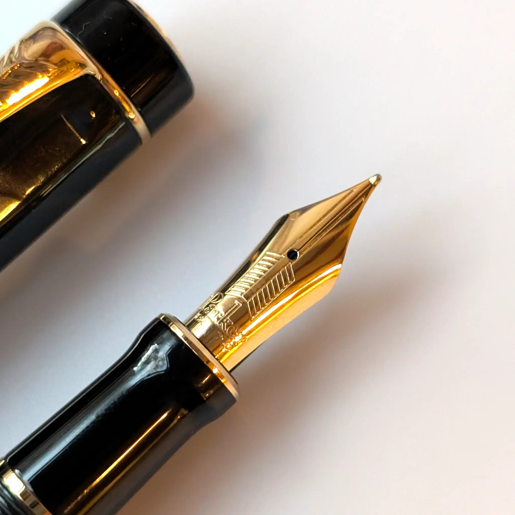 Parker Duofold Lucky 8 fountain pen - Fontoplumo