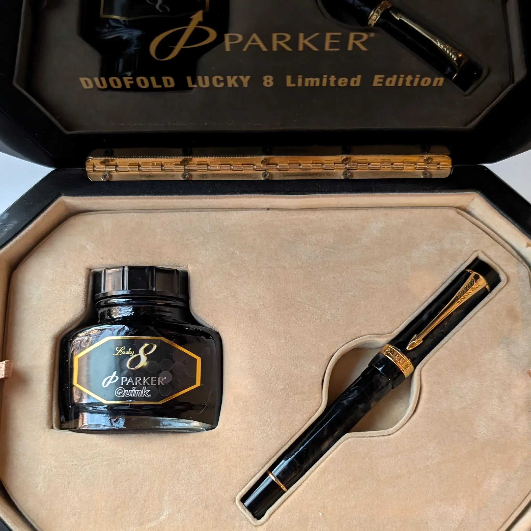 Parker Duofold Lucky 8 fountain pen - Fontoplumo