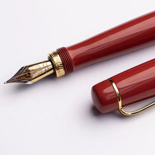 Introducing Ulpia pens to Fontoplumo - Fontoplumo