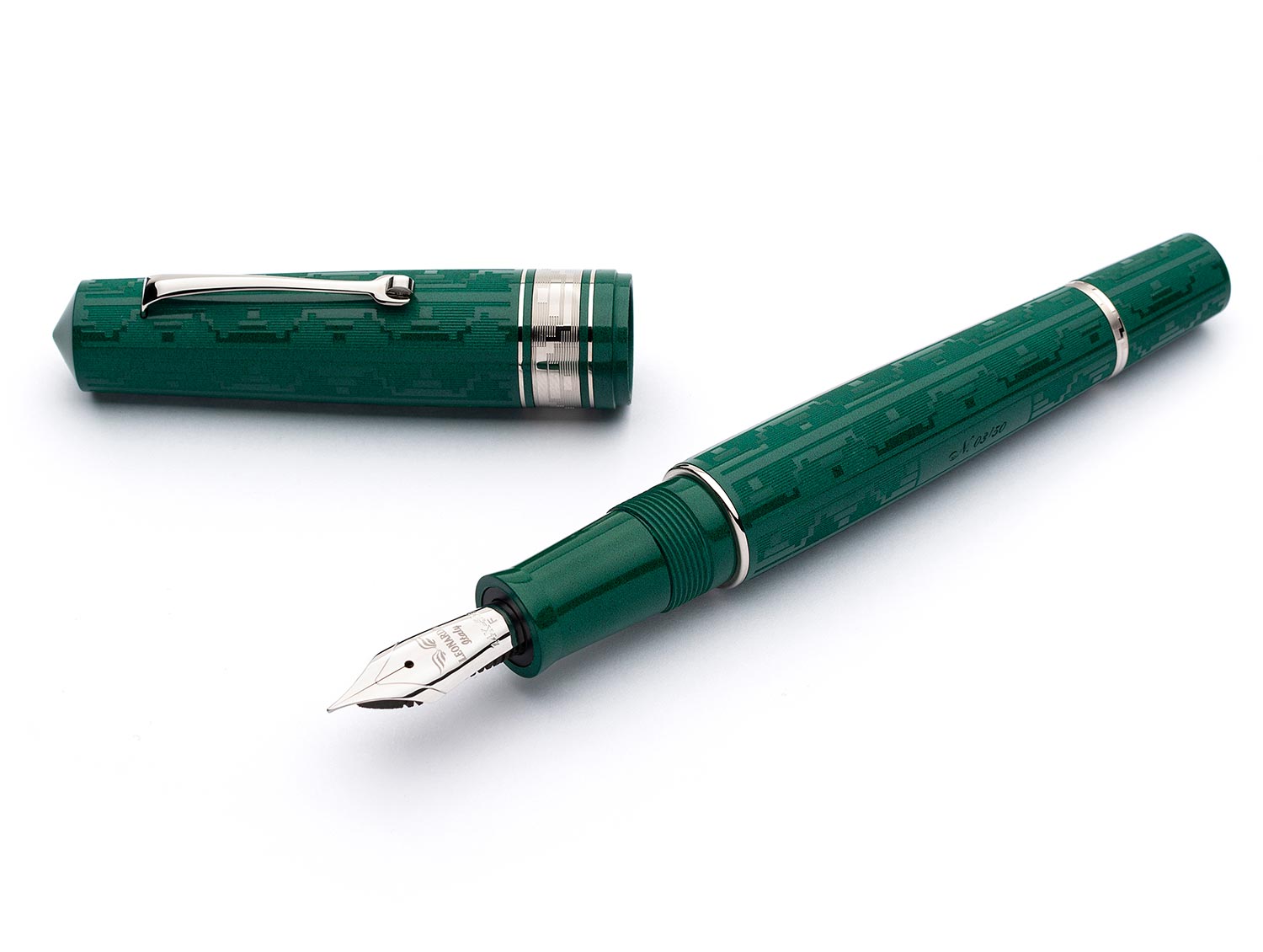 Leonardo Momento Zero Grande Art Deco Green and silver fountain pen