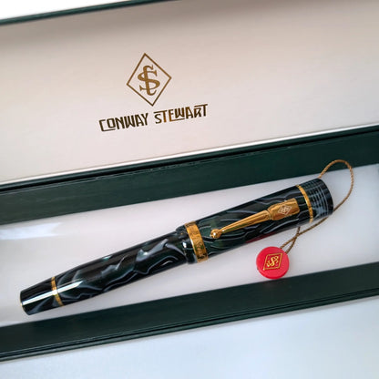 Conway Stewart Oversized Churchill green lagoon fountain pen - PL