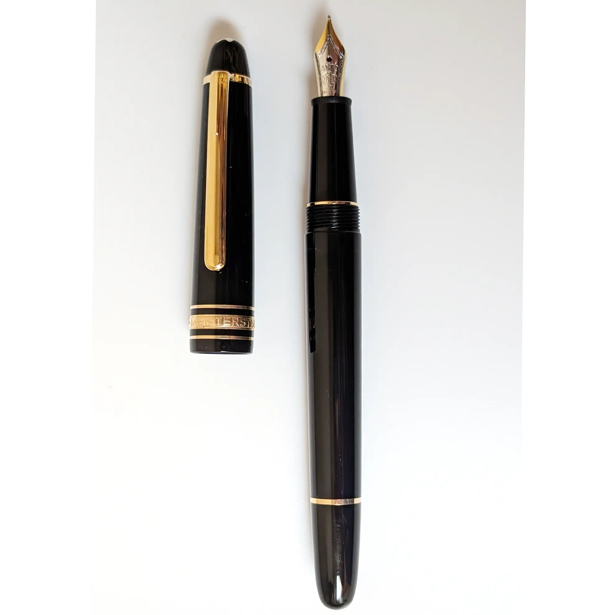 Montblanc Classique 145 fountain pen with gold trim