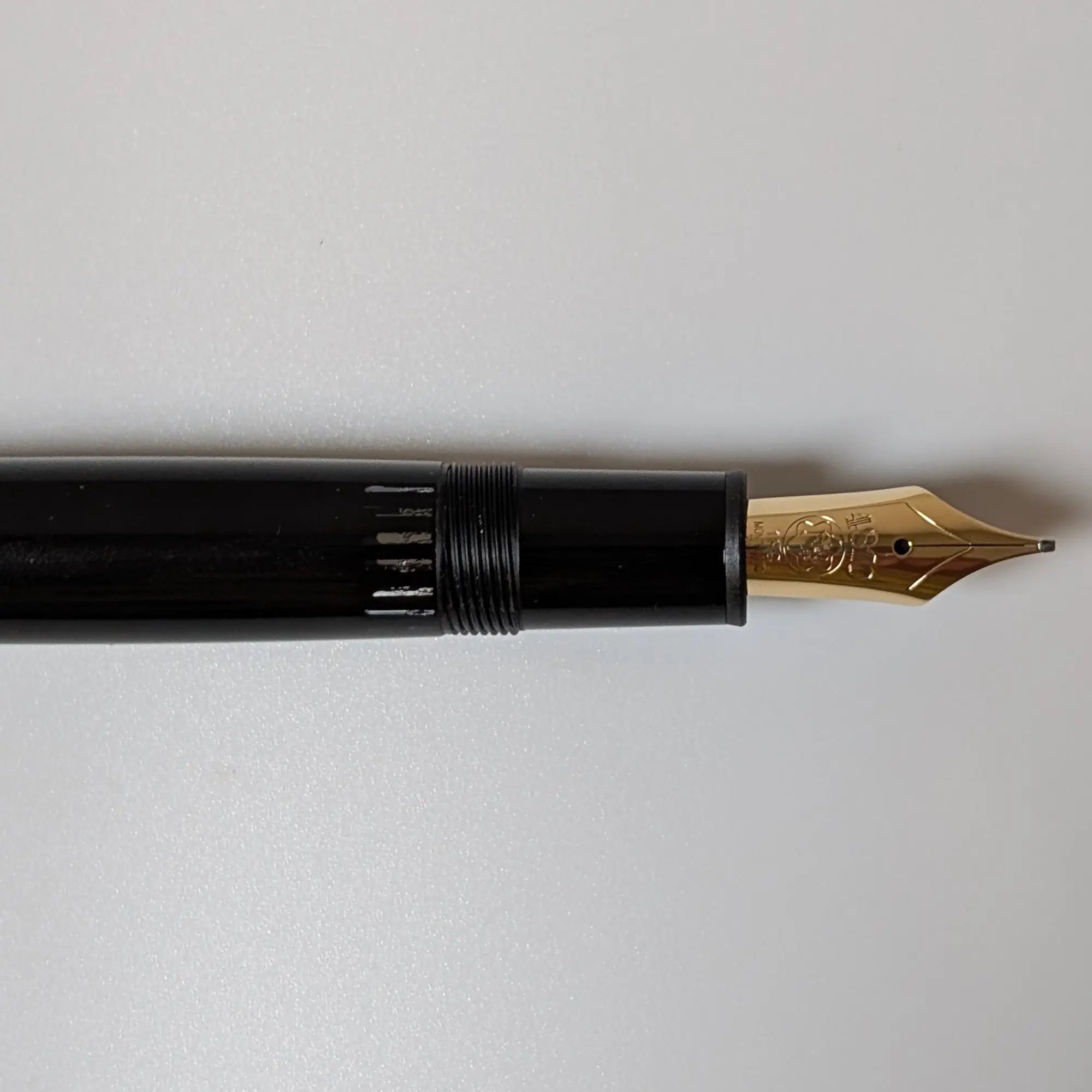 Montblanc Meisterstück 146 LeGrand gold trim