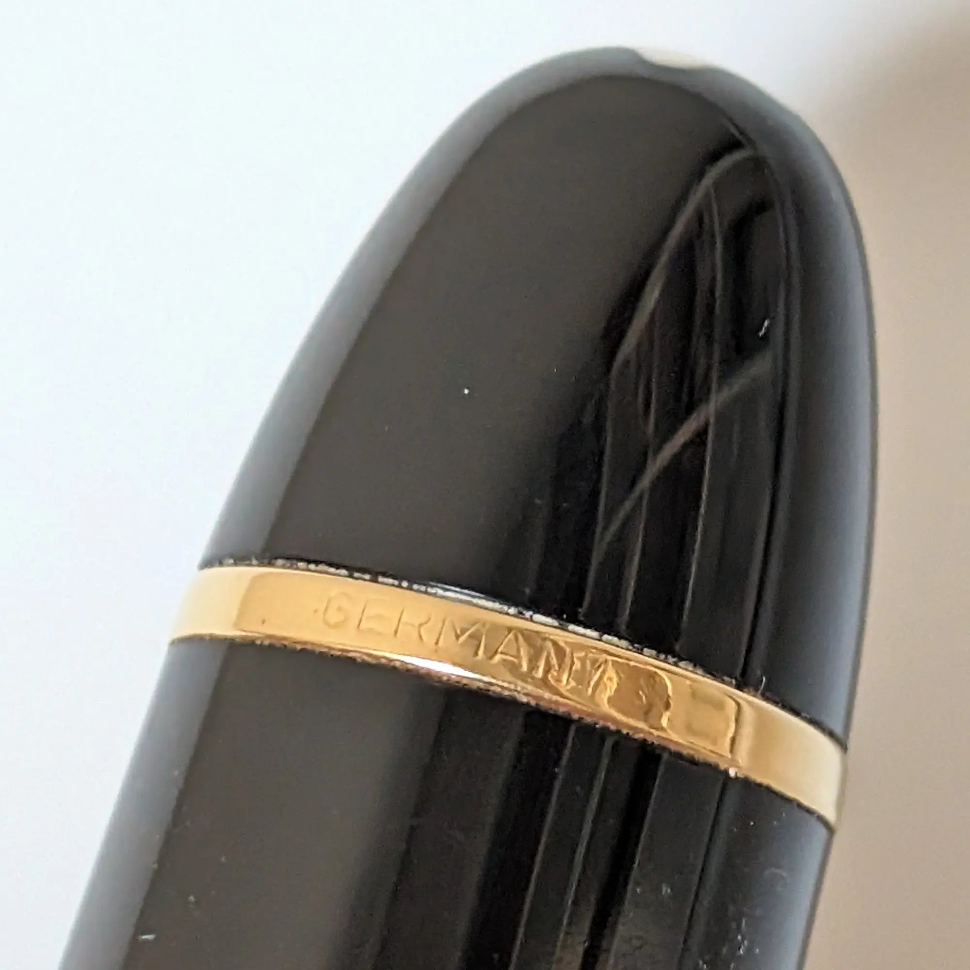 Montblanc Meisterstück 149 gold trim