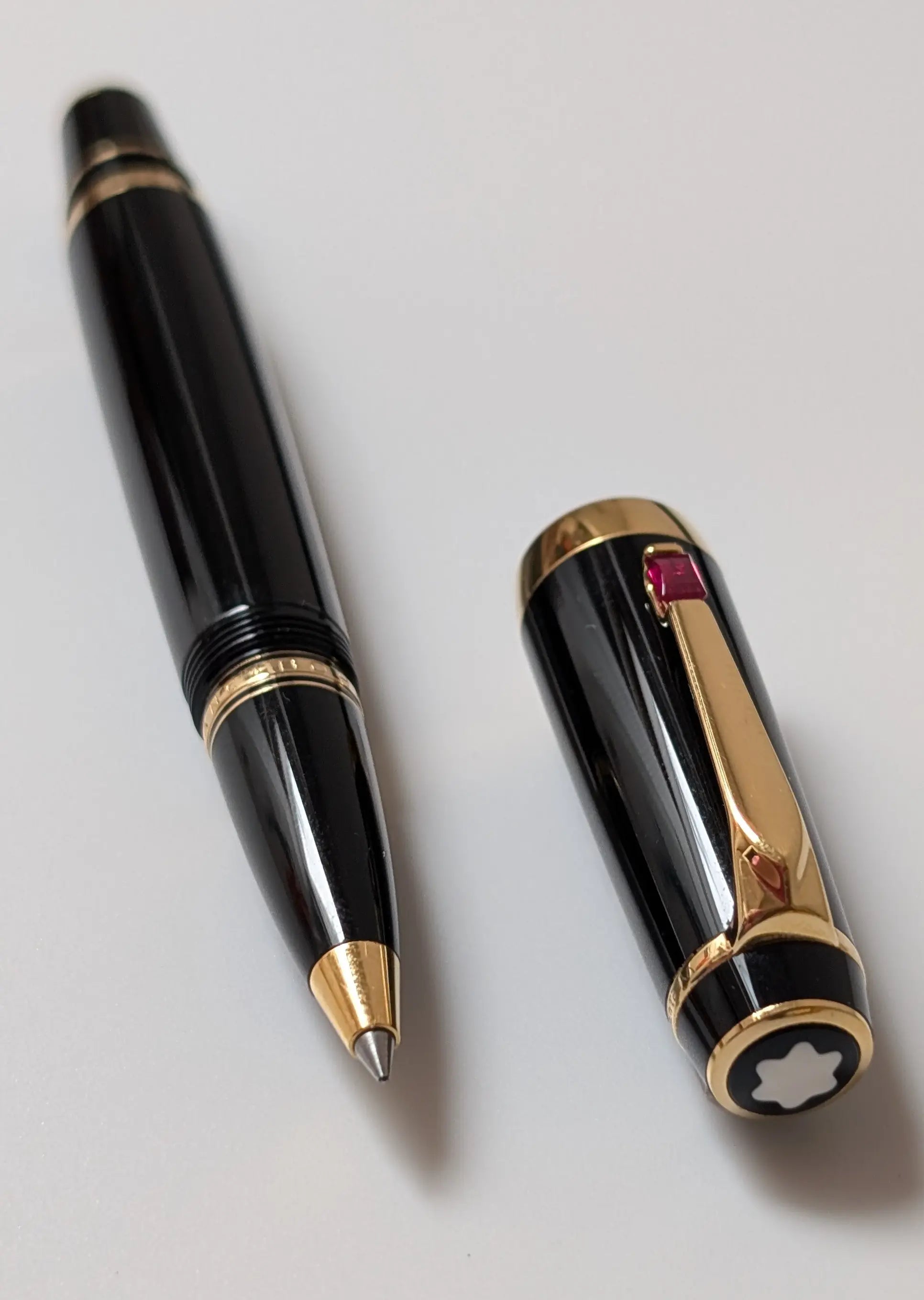 Montblanc Boheme rollerball with gold trim with leather pencase