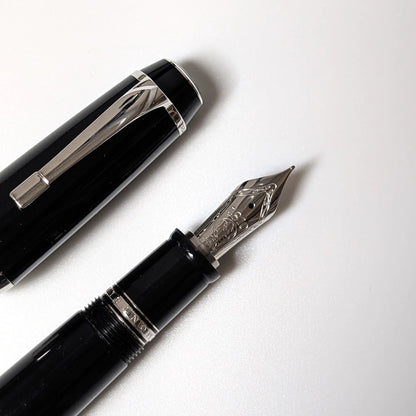 Montblanc Boheme Big Size fountain pen with platinum trim