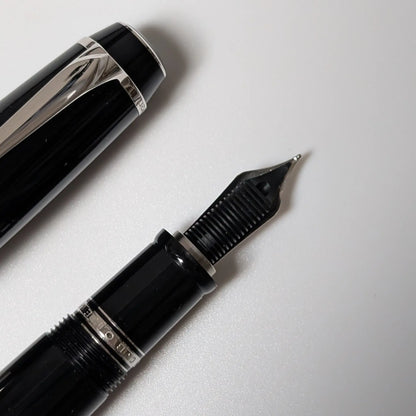 Montblanc Boheme Big Size fountain pen with platinum trim