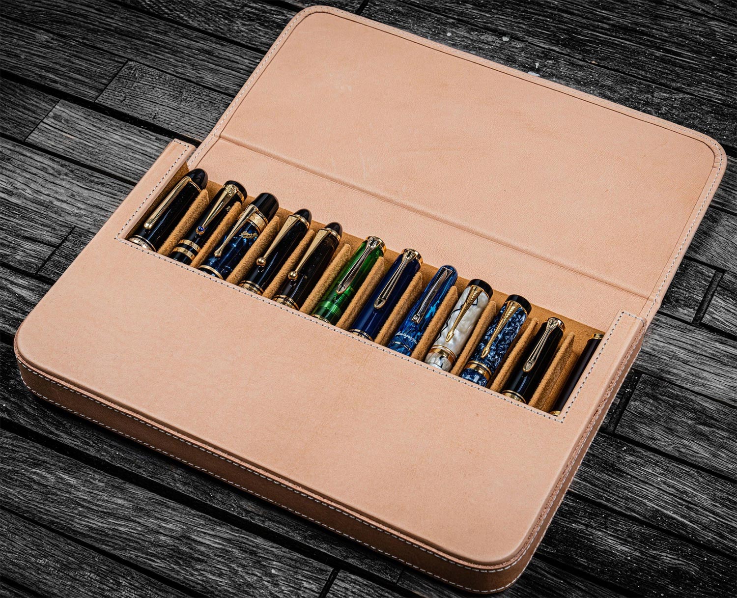 Galen Leather Magnum Opus 12 Slots Hard Pen Case with Removable Pen Tray - Undyed