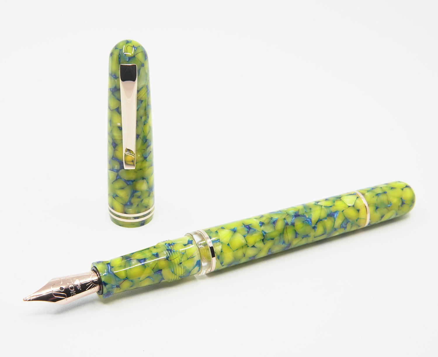 Gioia Métis Colibri gold fountain pen
