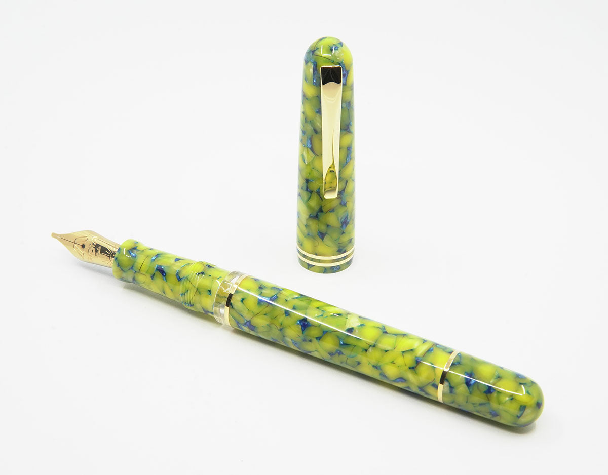 Gioia Métis Colibri gold fountain pen
