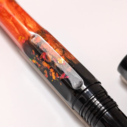 Benu Talisman Foxglove fountain pen - Fontoplumo