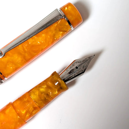 Delta Dolce Vita slim orange fountain pen - Fontoplumo