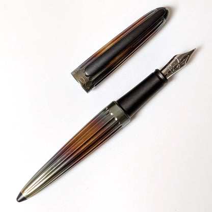 Diplomat Aero flame fountain pen - Fontoplumo