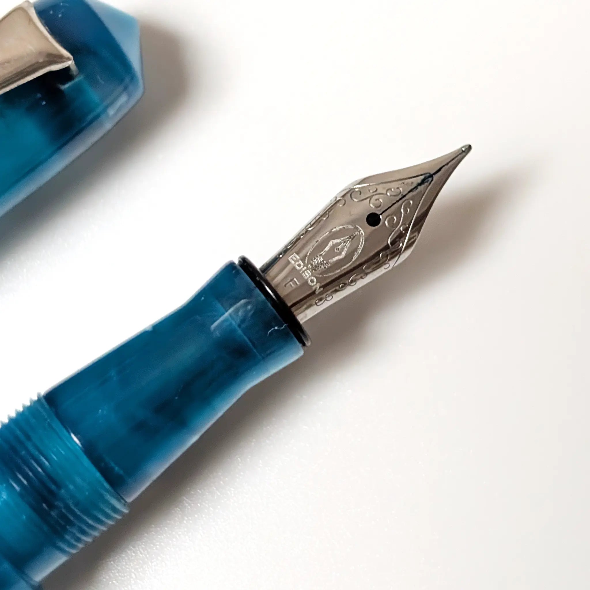 Edison Pearlette turquoise fountain pen - Fontoplumo