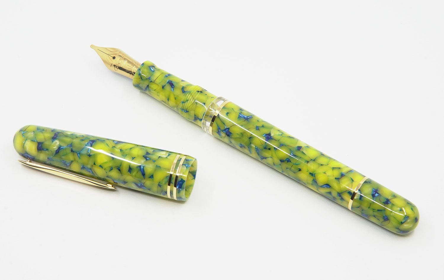 Gioia Métis Colibri gold fountain pen - Fontoplumo