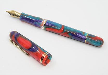 Gioia Métis Iride gold fountain pen - Fontoplumo