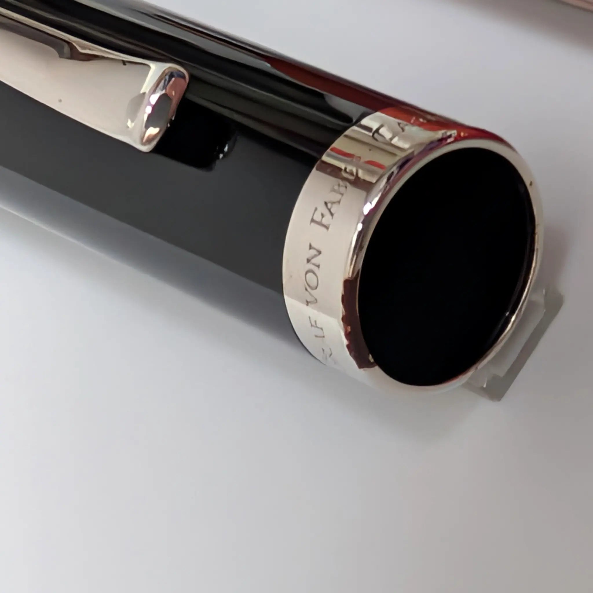 Graf von Faber Castell Intuition Terra fountain pen - Fontoplumo