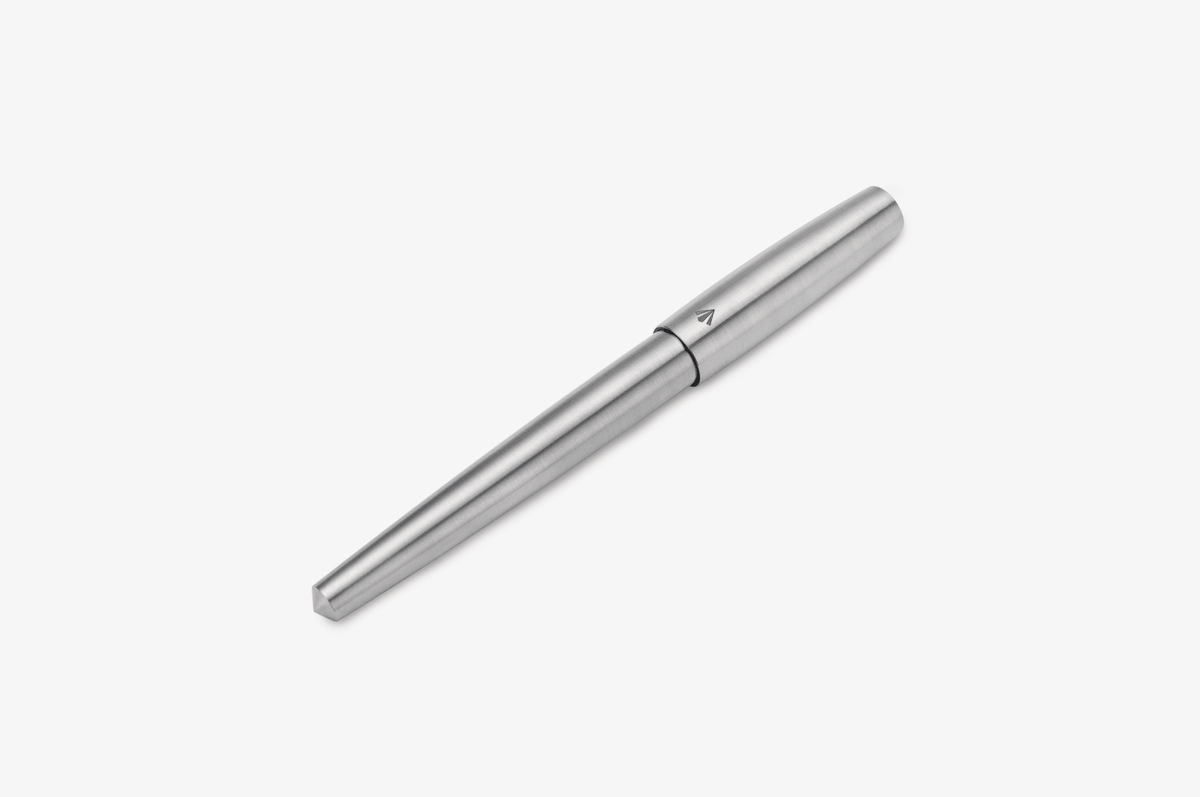Gravitas Entry Raw Grade 5 Titanium fountain pen - Fontoplumo