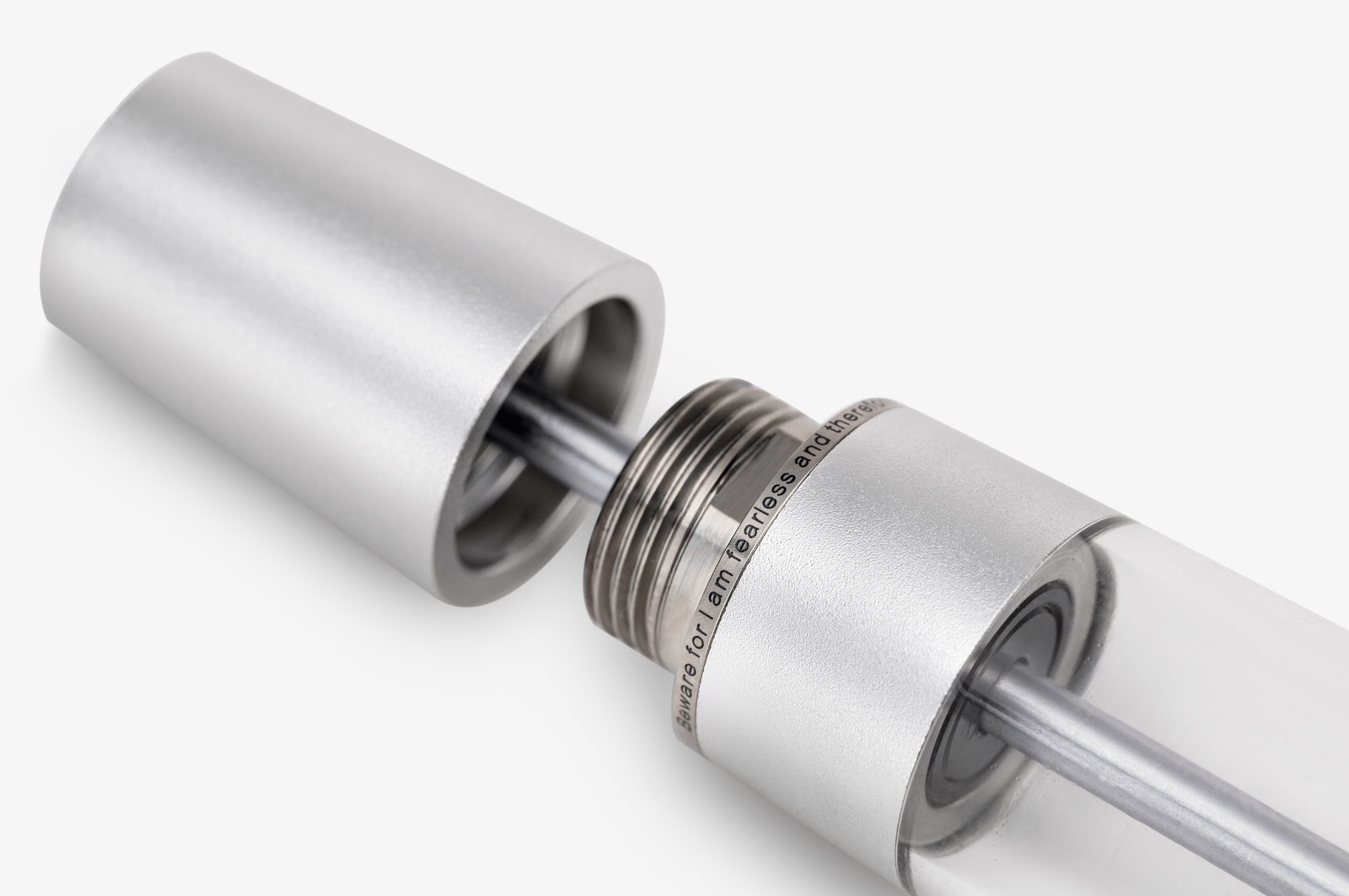 Gravitas Monster Aluminum Silver - Fontoplumo