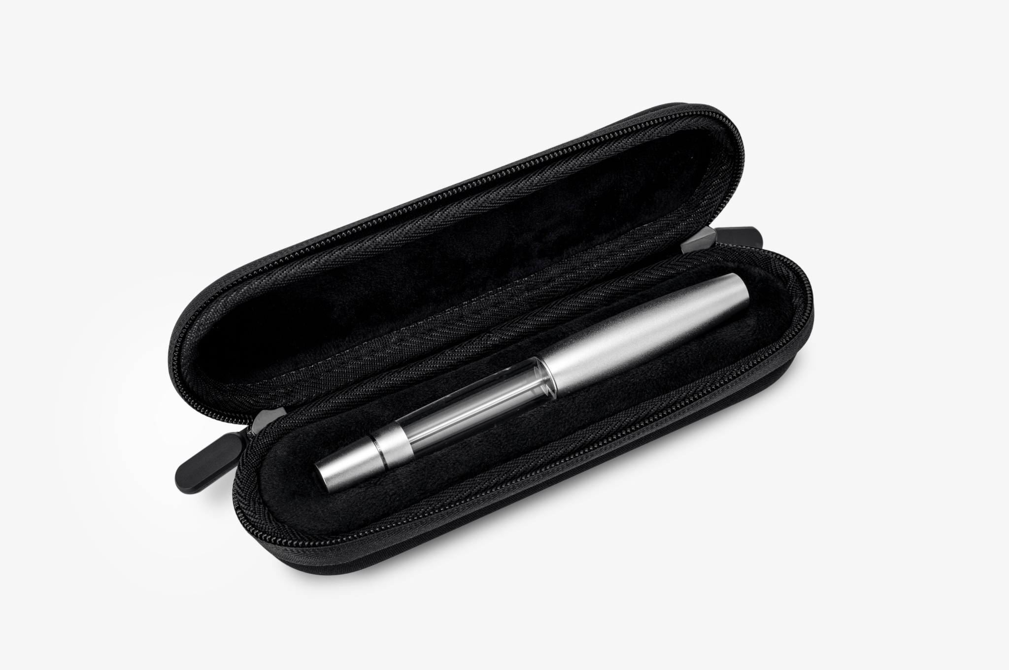 Gravitas Monster Aluminum Silver - Fontoplumo