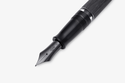 Gravitas Piston Carbon Black - Fontoplumo
