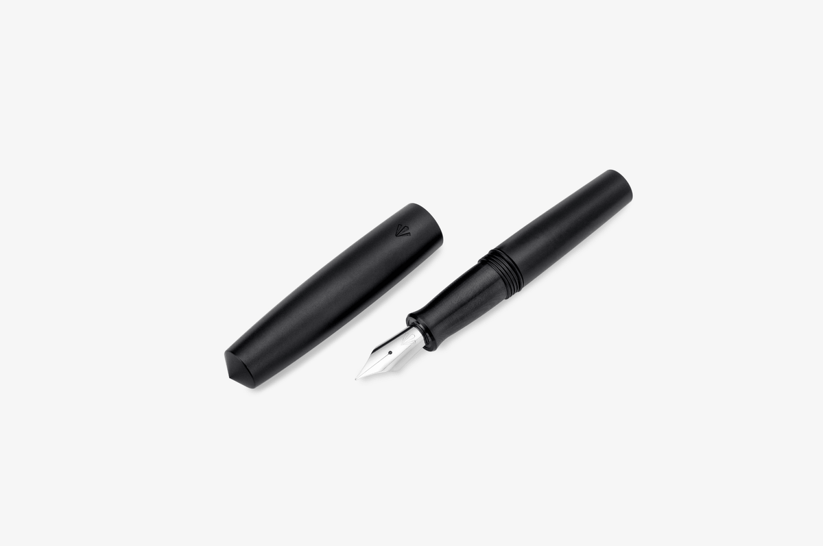 Gravitas Pocket Aluminum Black - Fontoplumo
