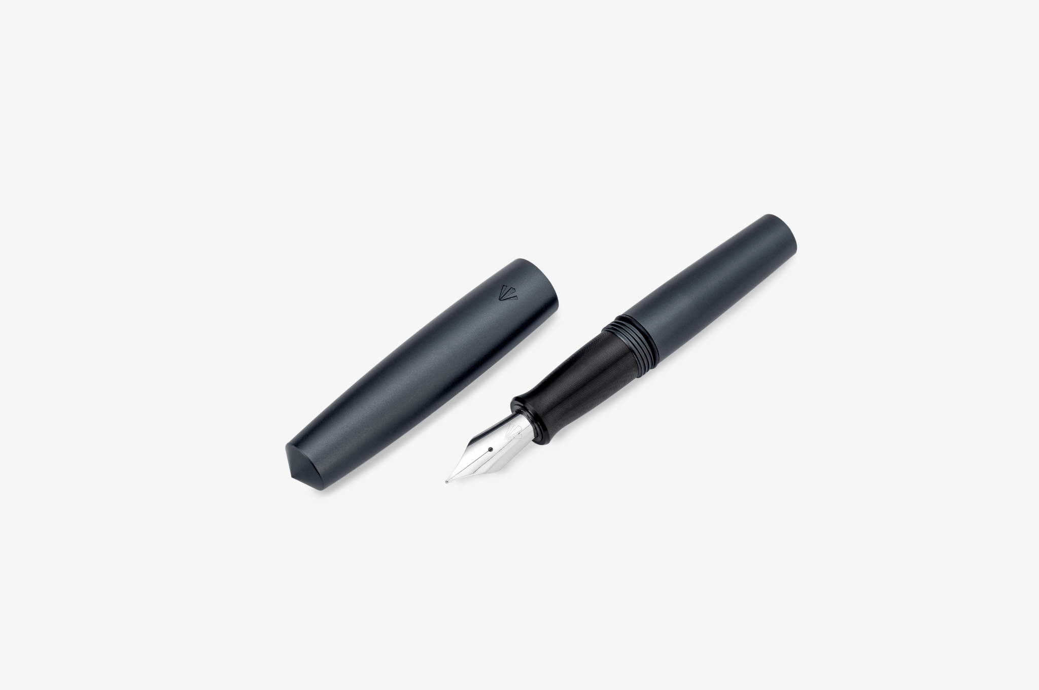 Gravitas Pocket Aluminum Dark Olive Grey - Fontoplumo