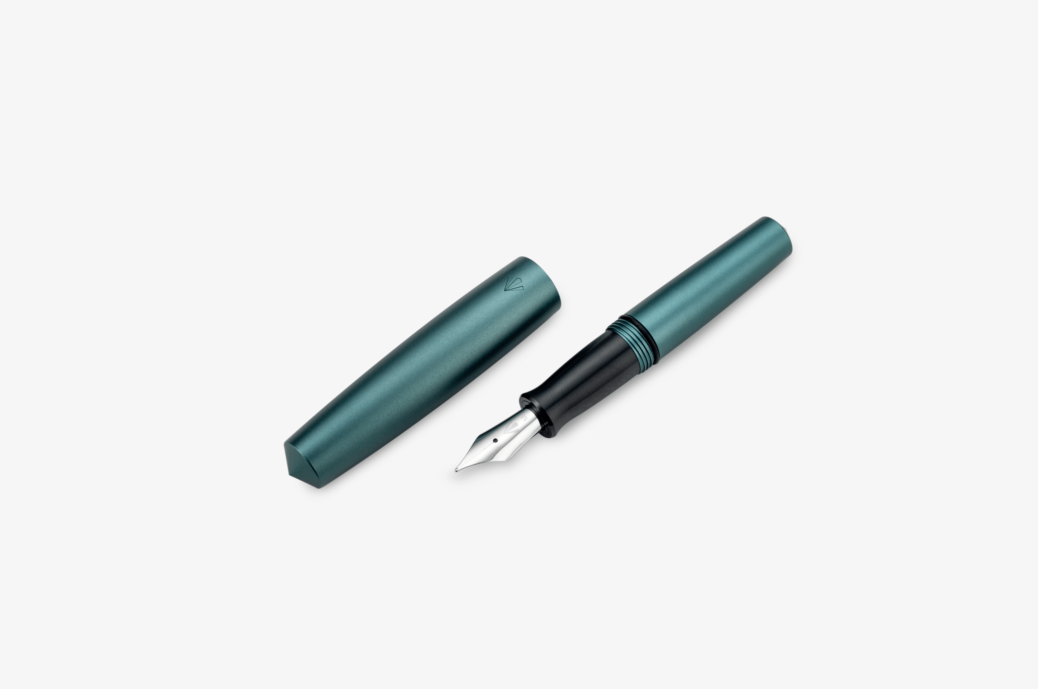 Gravitas Pocket Aluminum Pine - Fontoplumo