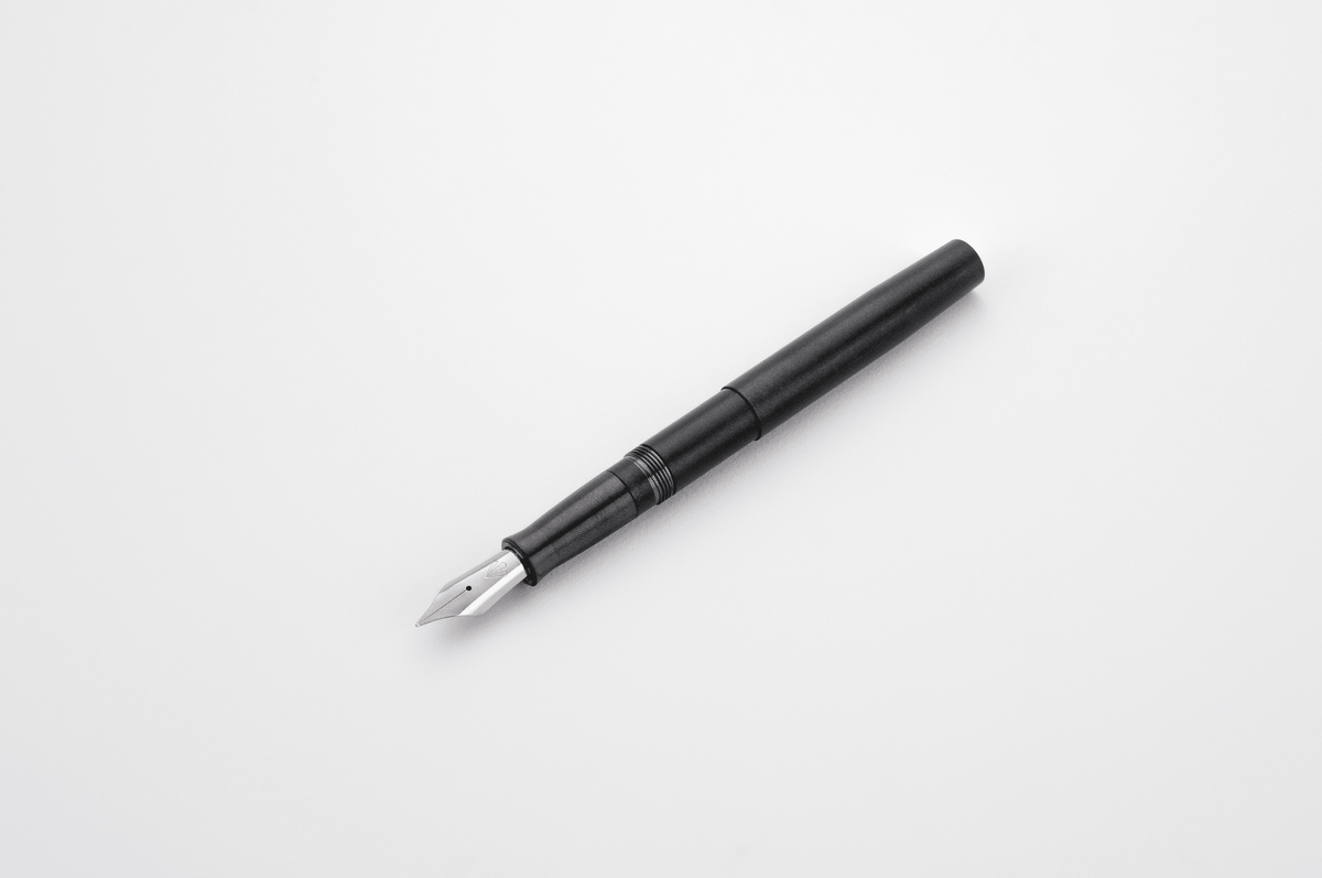 Gravitas Quark Zirconium Stone Washed - Fontoplumo