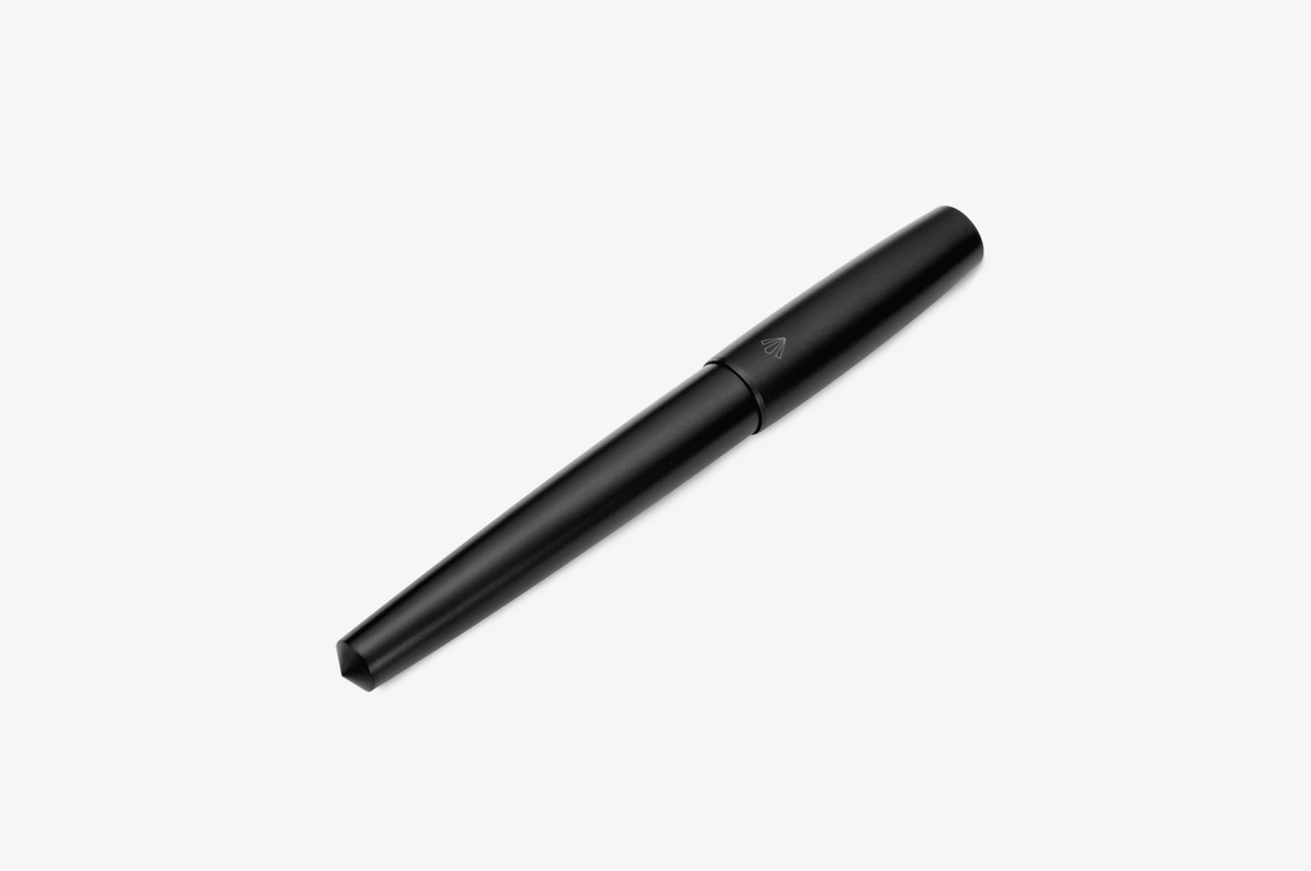 Gravitas Sentry Aluminium Black - Fontoplumo