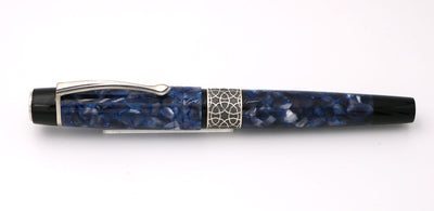Kilk Celestial Blue and Black fountain pen - Fontoplumo