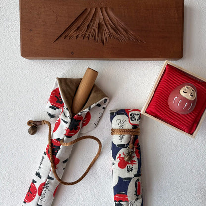 Kyokuhaku Daruma pattern Pen Sleeve - Fontoplumo