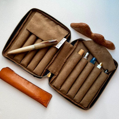 Kyokuhaku pen case for 10 pens wave pattern - Fontoplumo