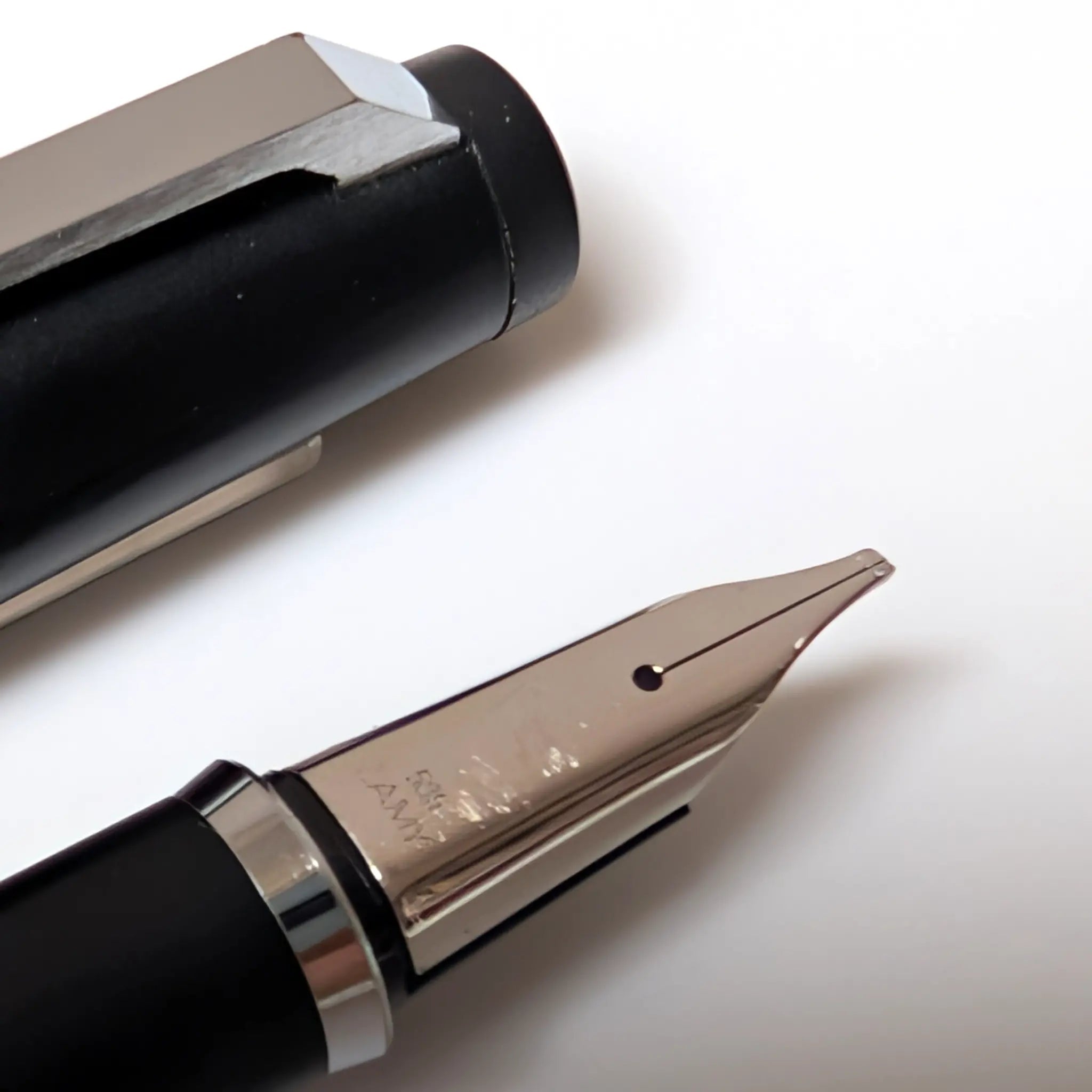 LAMY Profil 80 fountain pen - Fontoplumo