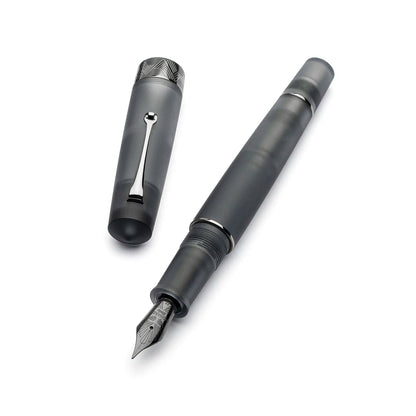 Leonardo Momento Zero Grande Pura Frosted Grey fountain pen - Fontoplumo