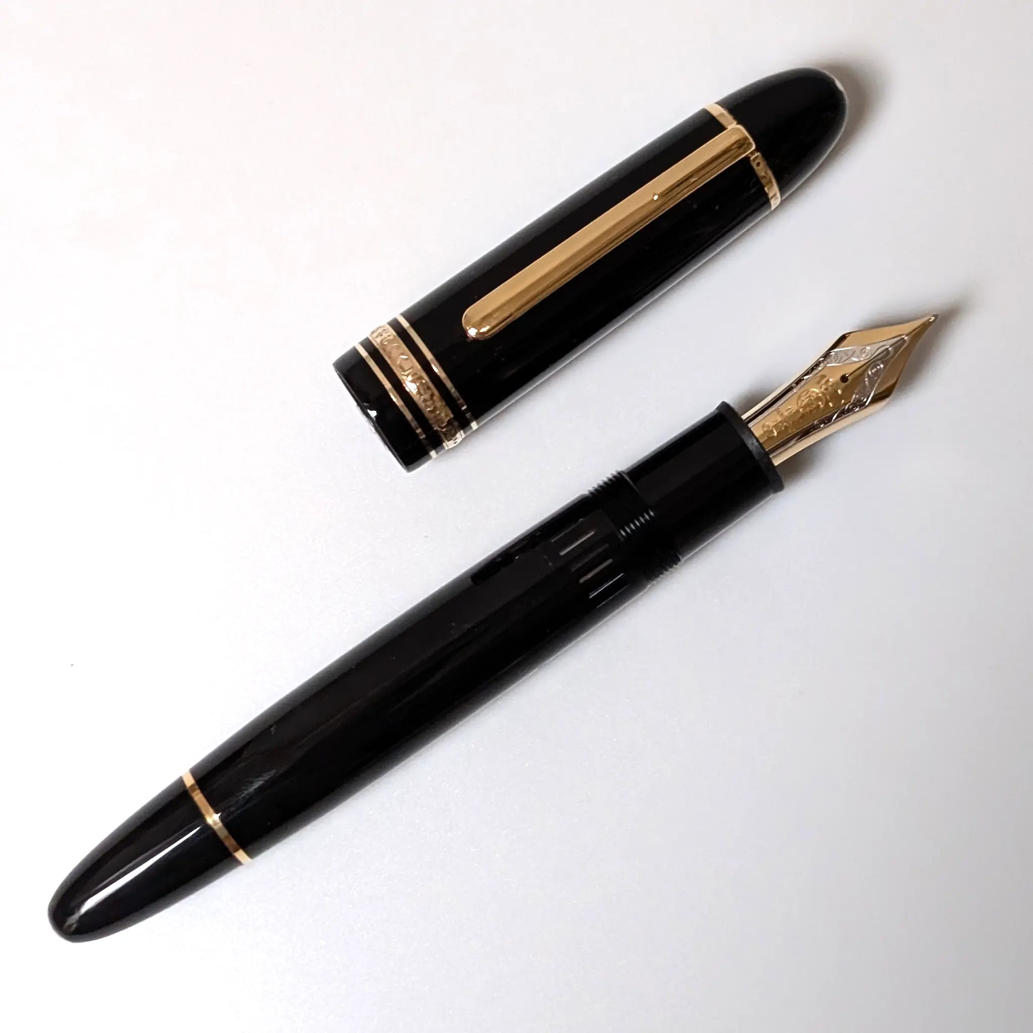 Montblanc Meisterstück 149 gold trim - Fontoplumo