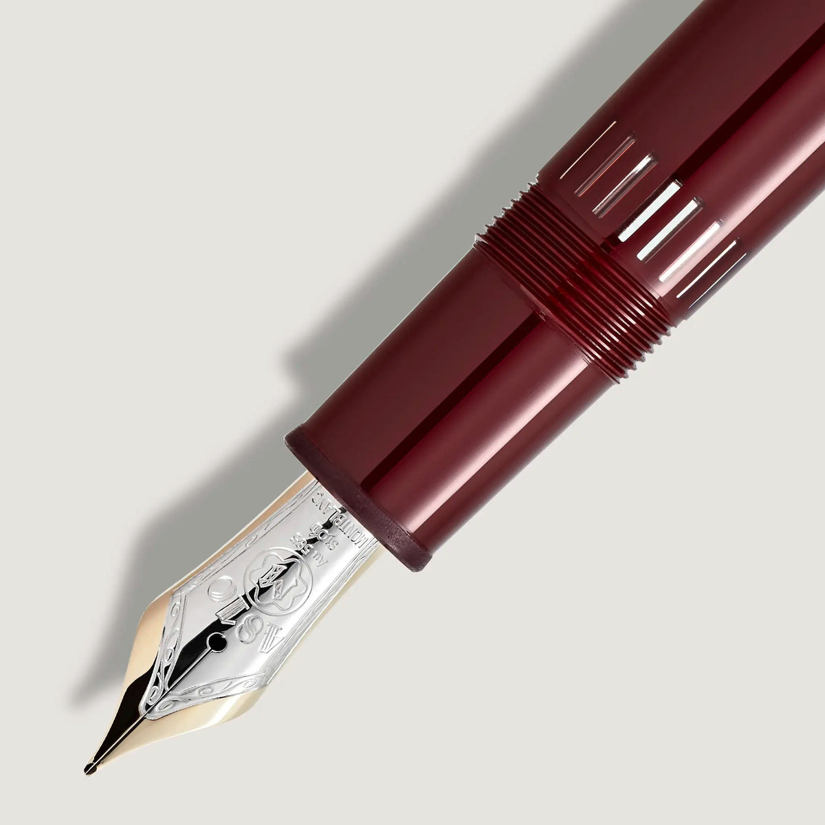 Montblanc Meisterstück 146 LeGrand Burgundy Red fountain pen - Fontoplumo