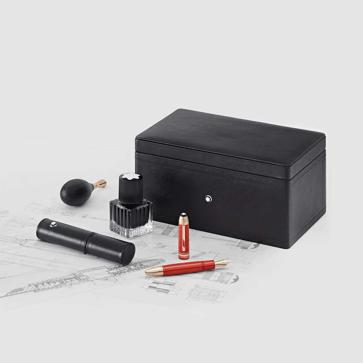 Montblanc Meisterstück Traveller Limited Edition 1924 the full set including luxury desk case