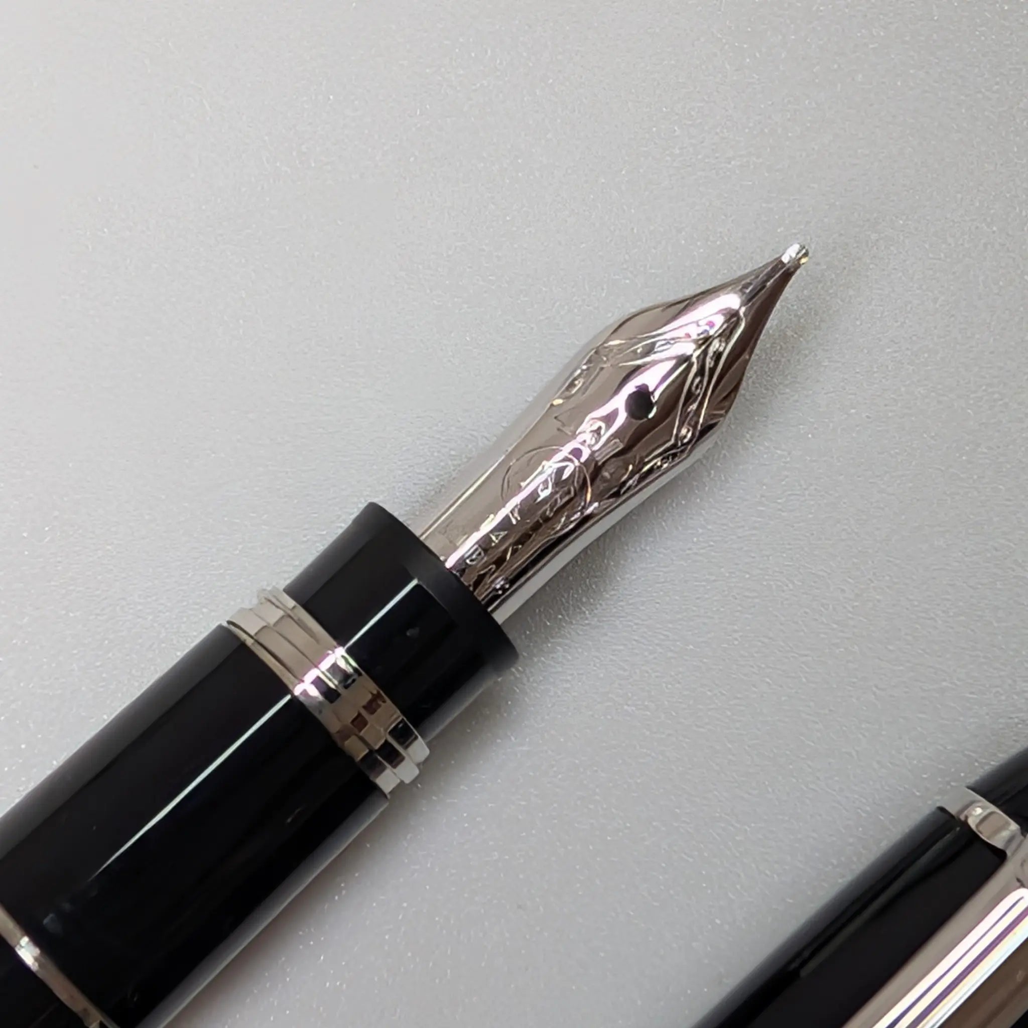 Montblanc Mozart SET platinum trim fountain pen and mechanical pencil - Fontoplumo