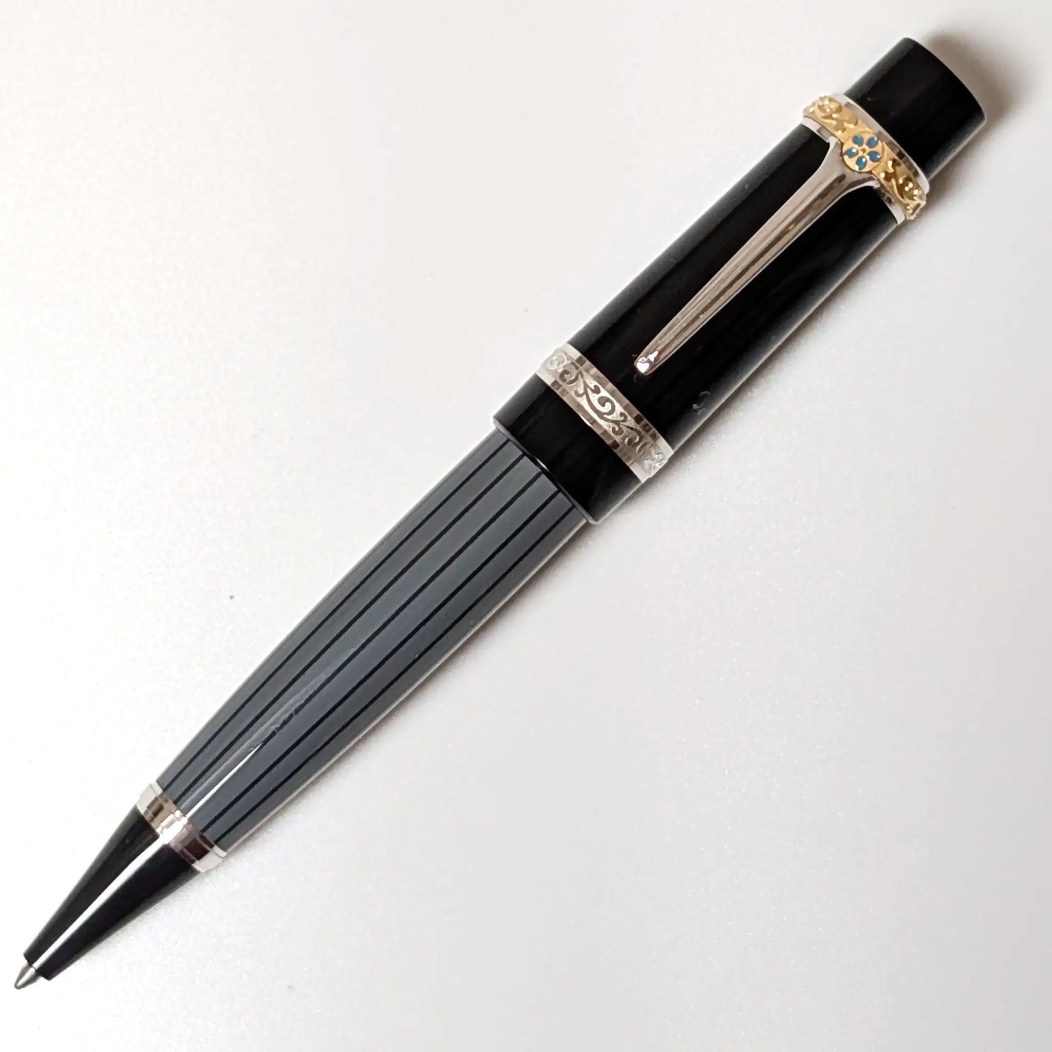 Montblanc Writers Edition 2013 Honore de Balzac ballpoint pen - Fontoplumo