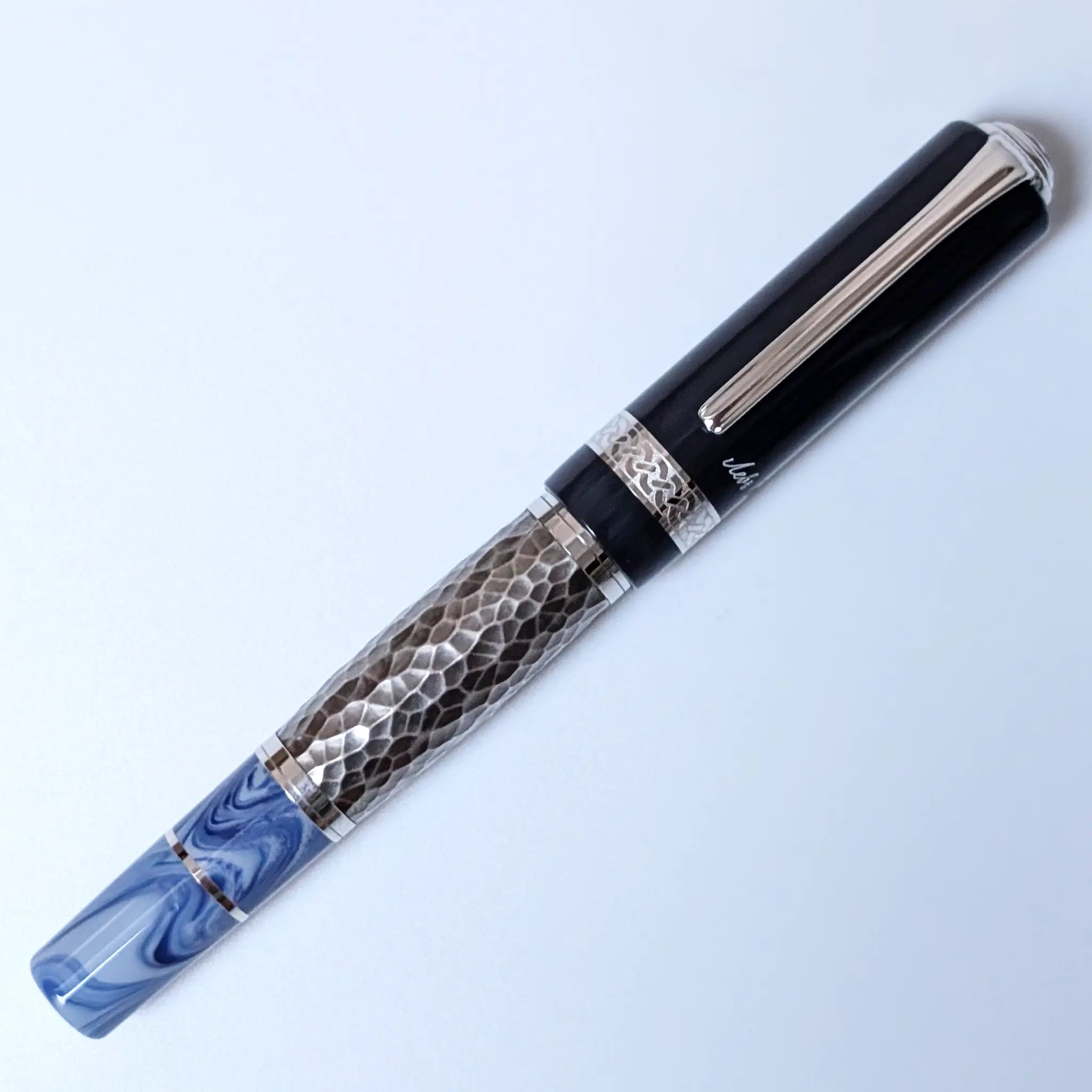Montblanc Writers Edition 2015 Leo Tolstoy fountain pen - Fontoplumo
