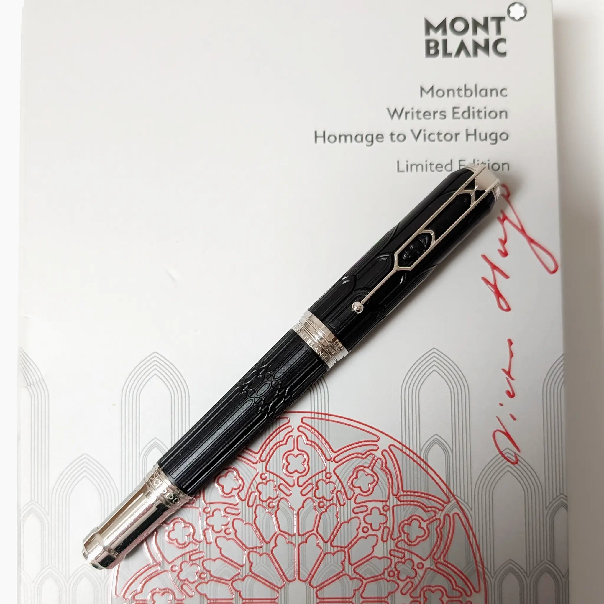 Montblanc Writers Edition 2020 Victor Hugo fountain pen - Fontoplumo